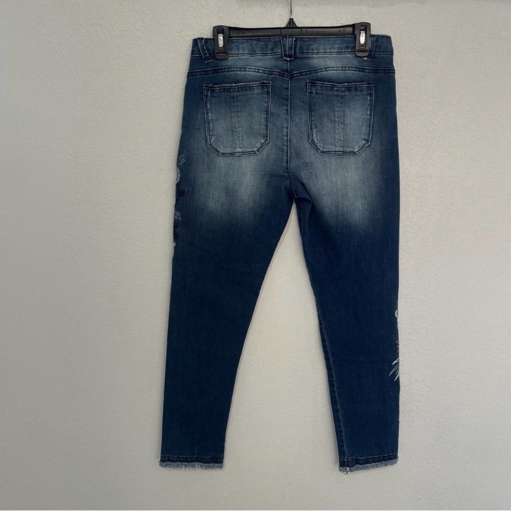 Democracy Blue Floral Straight Leg Jeans - Picture 2 of 9
